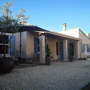 Hébergement de vacances Lieu Paisible Aux Pieds Des Alpilles Parking Privé, Saint-Rémy-de-Provence